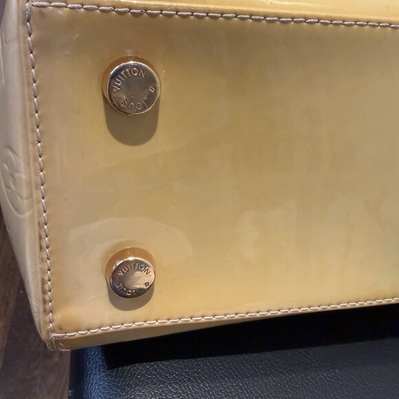 Louis Vuitton Brea MM Hand Bag Purse Citrine Yellow Vernis COA Incl - Picture 13 of 16